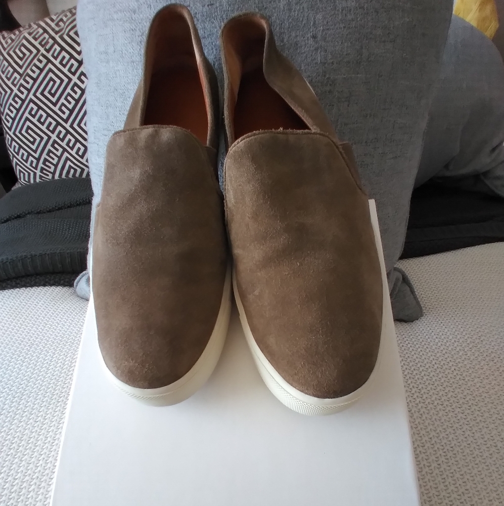 Vince Suede Sneakers / Box size 10M